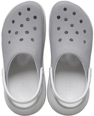 Crocs卡駱馳 經典泡芙反光洞洞涼鞋 女款 大氣灰 Shop Crocs卡駱馳 經典泡芙反光洞洞涼鞋 女款 大氣灰