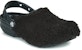 (W) Crocs Fuzz Mania Clog 'Hitam' 206625-001