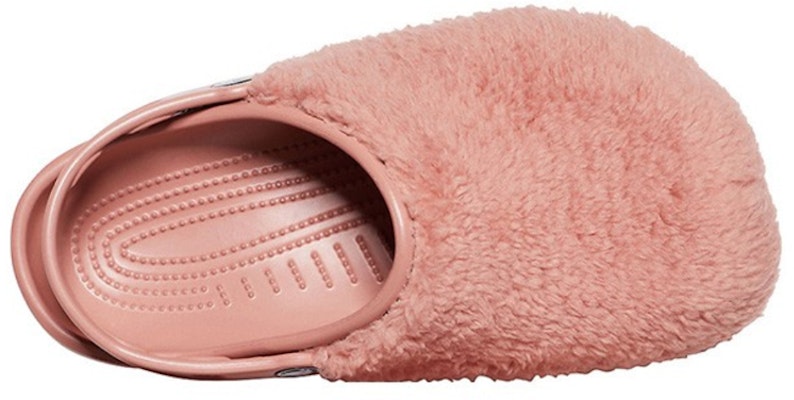 Crocs Fuzz Mania 拖鞋 女款 淺紅 Shop Crocs Fuzz Mania 拖鞋 女款 淺紅