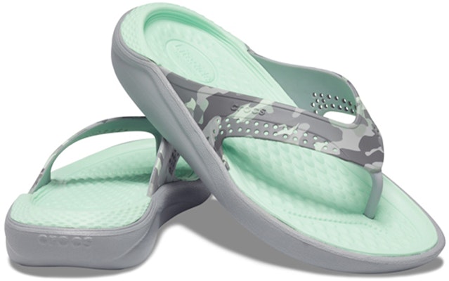 Crocs LiteRide 迷彩夾腳拖鞋 女款 灰綠 Shop Crocs LiteRide 迷彩夾腳拖鞋 女款 灰綠