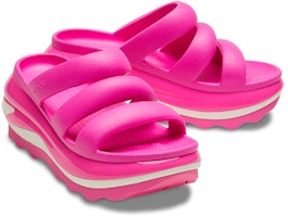 Crocs卡駱馳 經典光輪一字涼拖鞋 女款 熱辣粉 Shop Crocs卡駱馳 經典光輪一字涼拖鞋 女款 熱辣粉