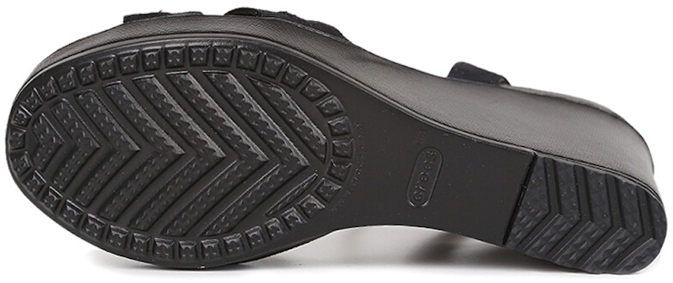 Crocs 蕾麗金屬裝飾坡跟涼鞋 女款 黑色 Purchase Crocs 蕾麗金屬裝飾坡跟涼鞋 女款 黑色