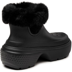 Crocs卡駱馳 Stomp 裏襯短靴 男女同款 黑色 Shop Crocs卡駱馳 Stomp 裏襯短靴 男女同款 黑色