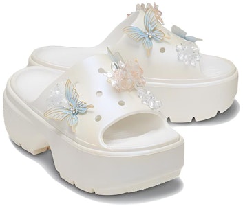 Crocs卡駱驛 雪屋蝴蝶 優雅時尚舒適 速乾一字拖鞋 女款 白色 Lookbook Crocs卡駱驛 雪屋蝴蝶 優雅時尚舒適 速乾一字拖鞋 女款 白色