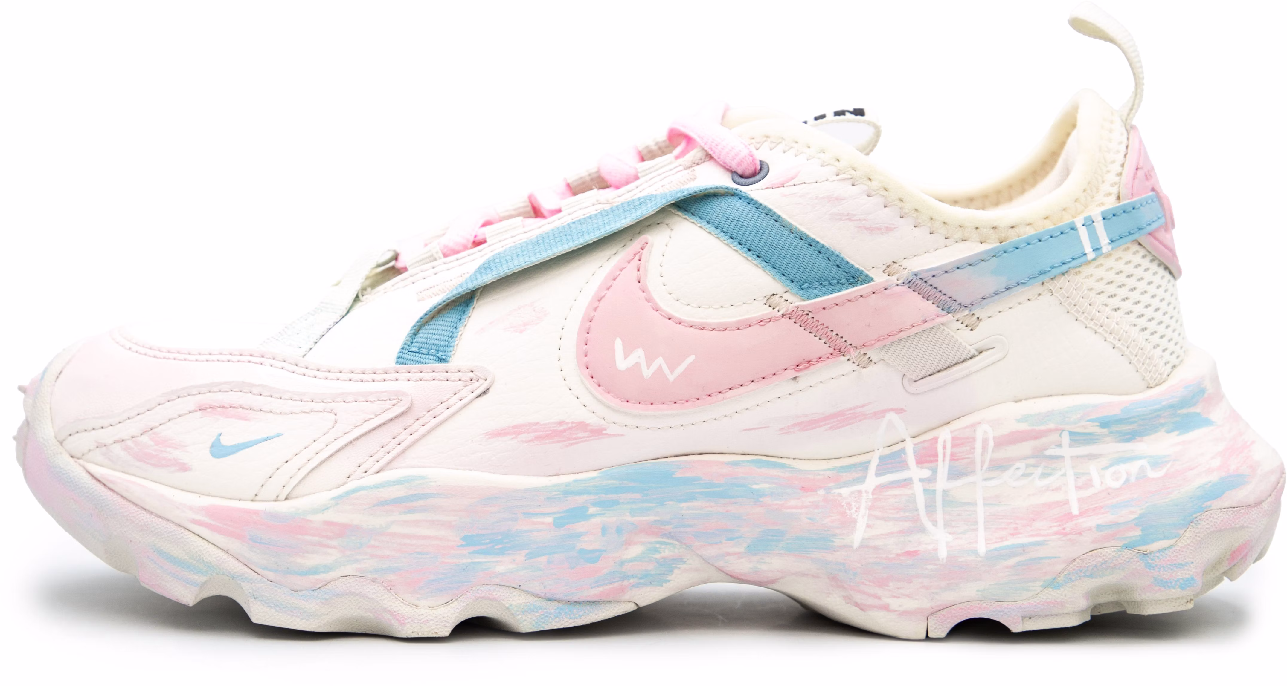 women-custom-nike-tc-7900-pink-blossom-romantic-lightweight-casual-shoes-women-white-pink-dd-9682-100-team241-pink-snow-jasmine