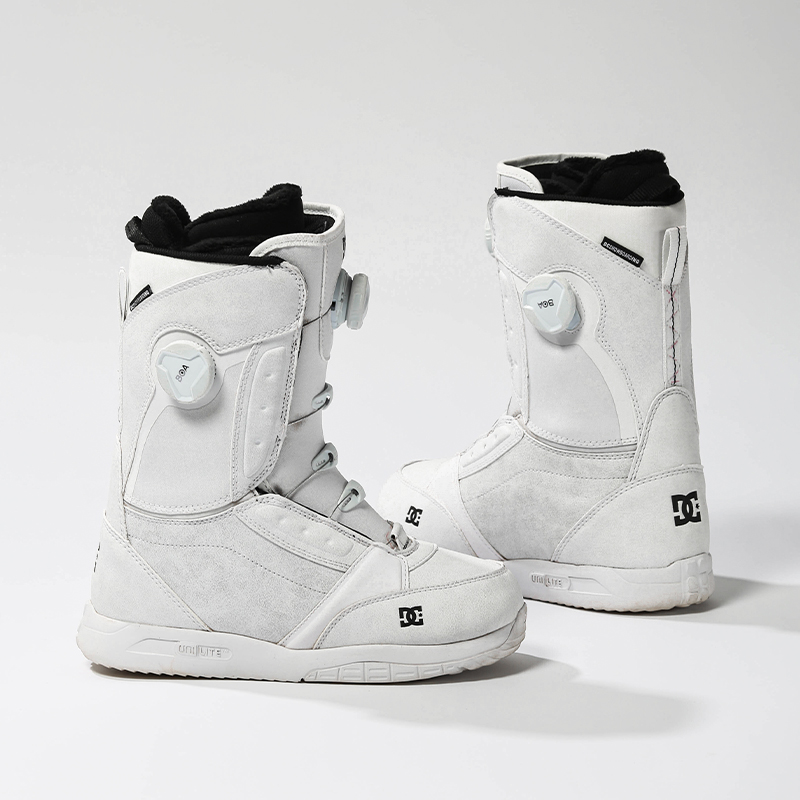 Details for (Women) DC Shoes Lotus 'Dual Lace-Up Snowboard Boots' 3002208