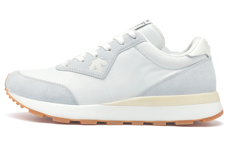 Buy (W) DESCENTE Chron ''Blanc Confort Léger Décontracté'' D2332LSN23-WT