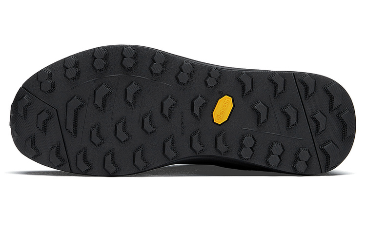 Shop (W) DESCENTE Dualis 'Urban Commuter Hitam' Sneakers Pria D3432LCR23-BK-1