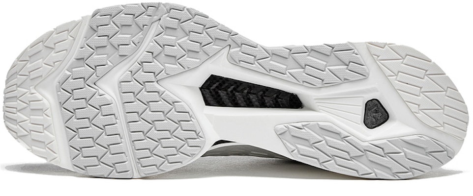 (W) デサント 軽量ランニングシューズ 白 (快適バウンス) D3232RRN28-OW Lookbook (W) デサント 軽量ランニングシューズ 白 (快適バウンス) D3232RRN28-OW