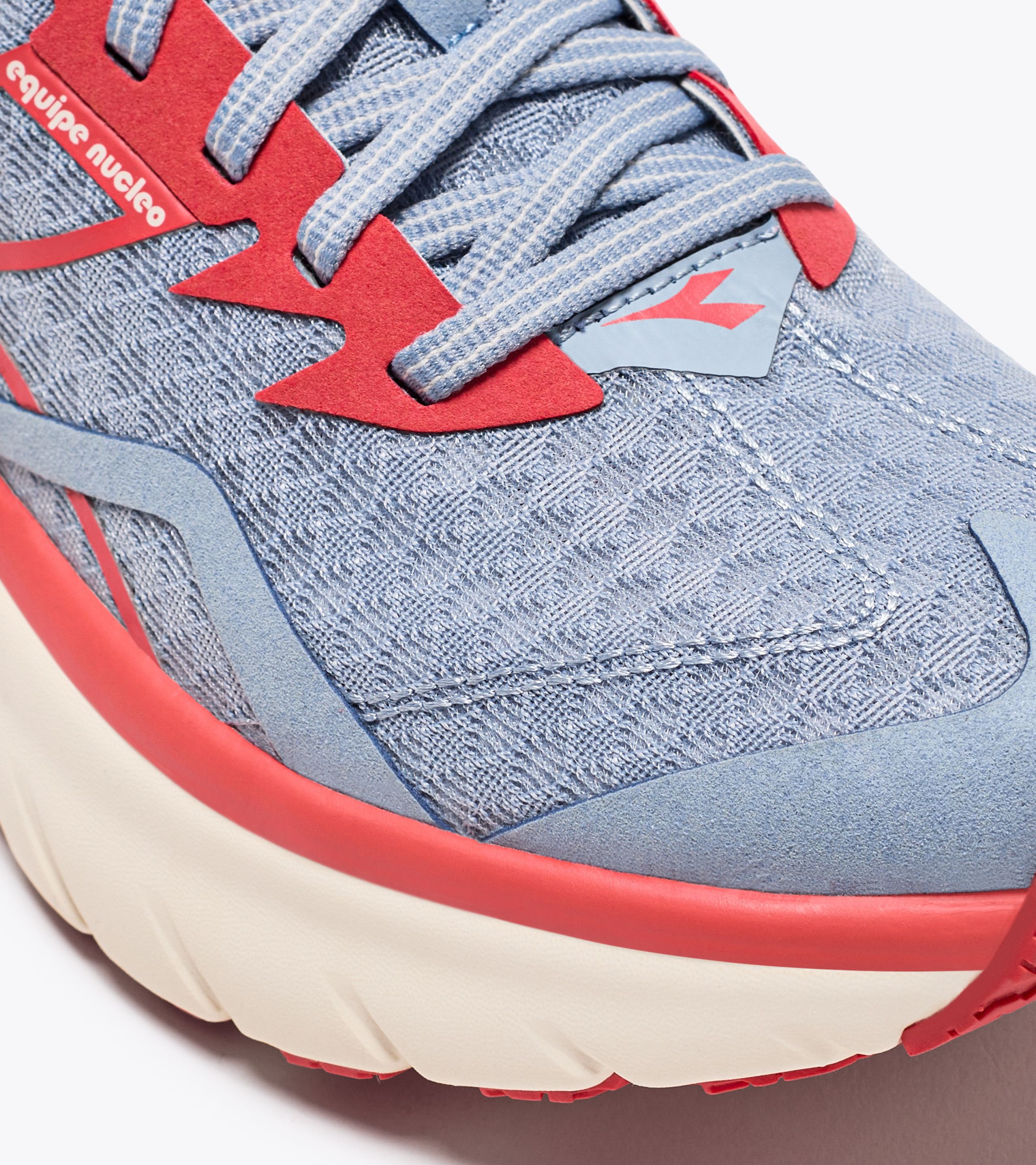 Shop (W) 迪亚多纳 EQUIPE NUCLEO 女款运动鞋 101.179095_D0888