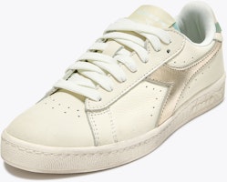 Lookbook (W) Diadora GAME L LOW Waxed Metallic Dames Sneakers. 501.180864_D0335