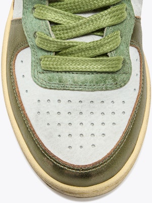 (W) Diadora MI BASKET METAL PIGSKIN TERPAKAI WANITA 201.178889_70278 Shop (W) Diadora MI BASKET METAL PIGSKIN TERPAKAI WANITA 201.178889_70278