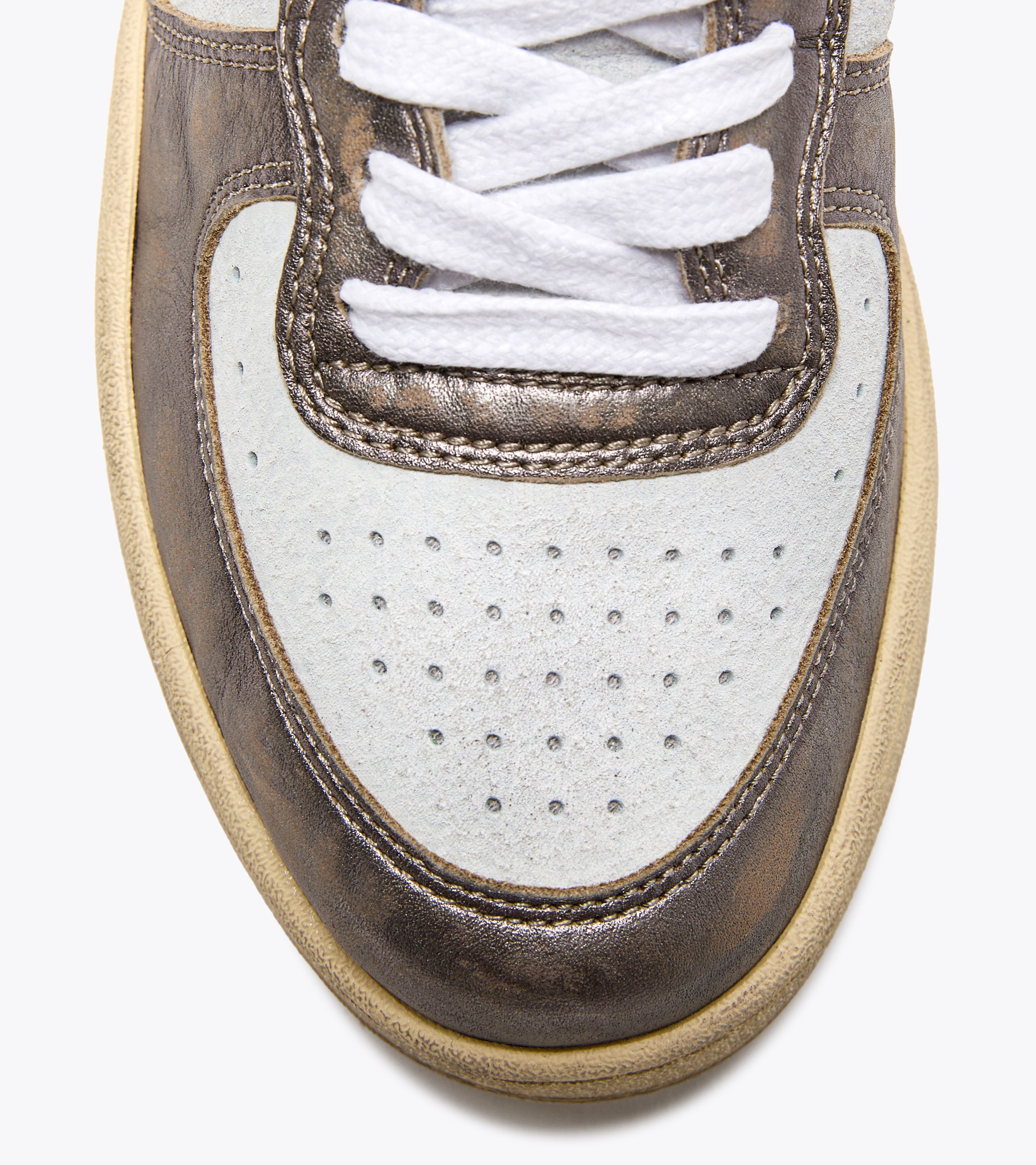 Shop (W) Diadora MI Basket Row Cut Metal Pigskin Usado Mujer 201.180207_C2034