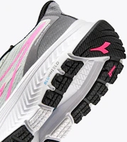 Shop (W) Diadora MYTHOS BLUSHIELD 9 VORTICE Donna 101.180248_D0238