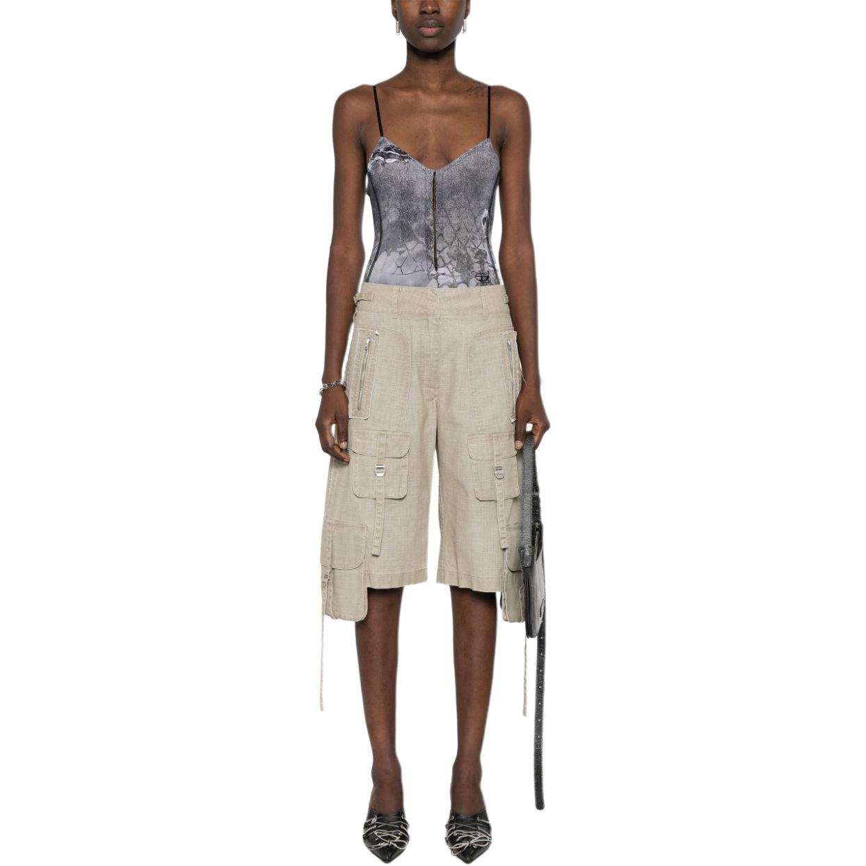 Lookbook (W) DIESEL Jumpsuit Slim Fit Kelabu dengan Rekaan Patchwork. A133000QIAD-02