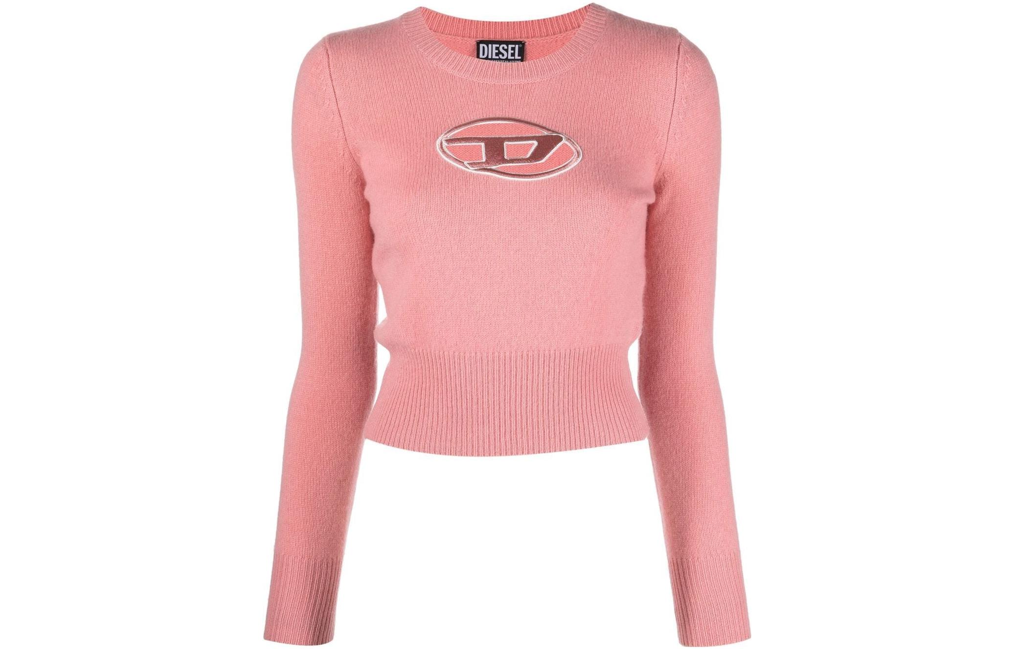 Order (W) DIESEL FW22 Baju Sejuk Bulu Merah Jambu dengan Sulaman Logo. A067120KCAE36M