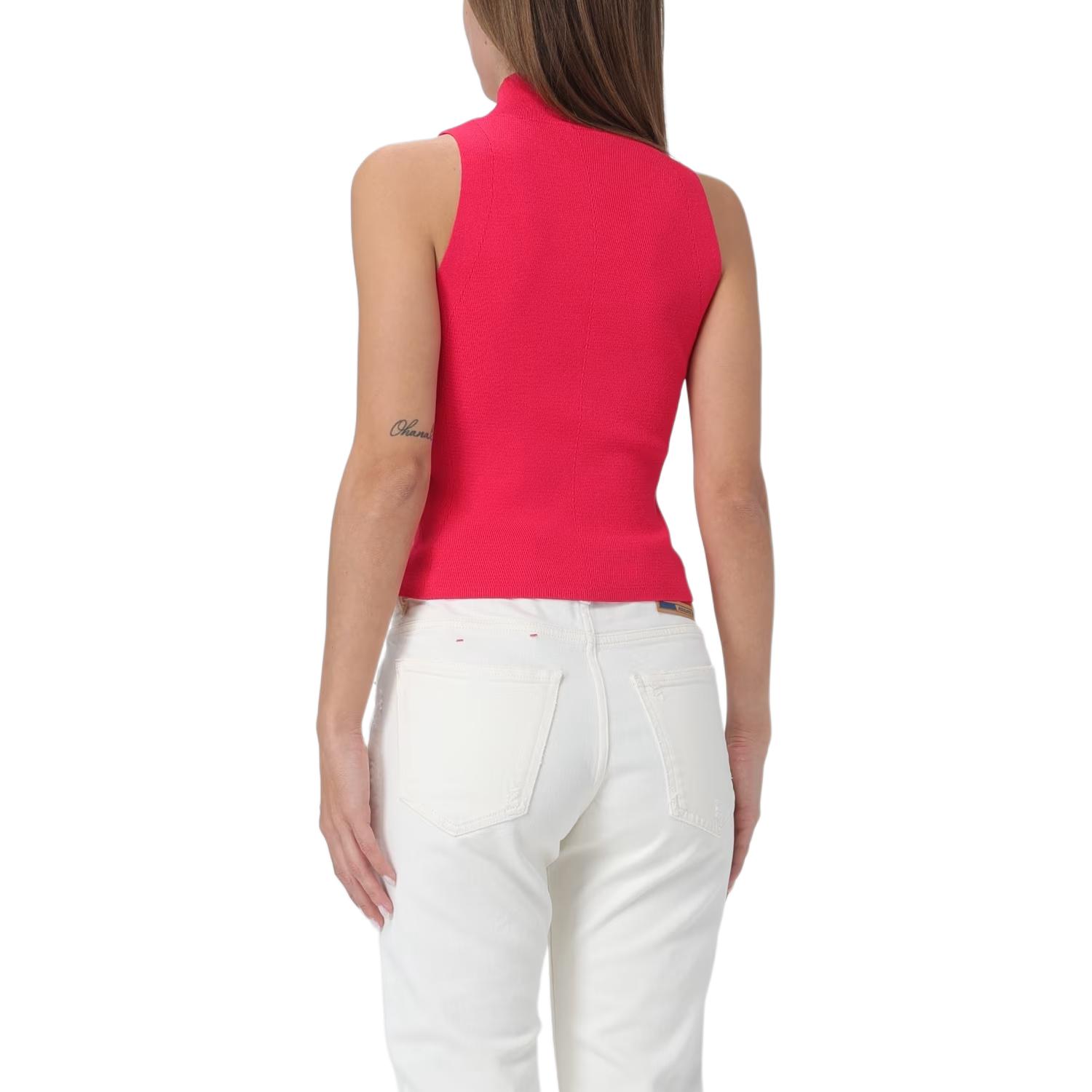 Sizing (W) 디젤 FW23 메탈 로고 컷아웃 리브드 터틀넥 탱크탑 - 딥핑크. A130200DLAX-RED