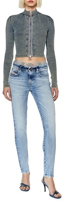 (W) DIESEL FW23 SLANDY スリムフィット ヴィンテージウォッシュ ブルーデニムジーンズ A0530209G18-01 Lookbook (W) DIESEL FW23 SLANDY スリムフィット ヴィンテージウォッシュ ブルーデニムジーンズ A0530209G18-01