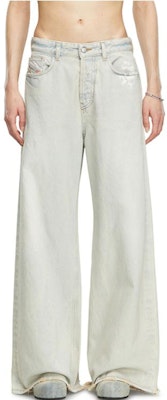 (Women) DIESEL FW24 D-SIRE Low-Rise Wide-Leg Jeans Light Grey A0692609J81-01 Lookbook (Women) DIESEL FW24 D-SIRE Low-Rise Wide-Leg Jeans Light Grey A0692609J81-01