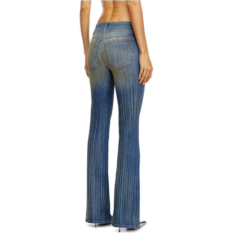 (Women) DIESEL FW24 Low-Rise Flare Slim Jeans with Metal Logo for Women - Blue A143010CBCX-01 圖 4