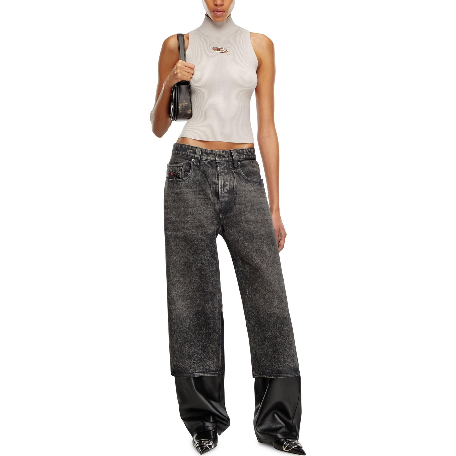 Lookbook (W) DIESEL OVAL-D Slim Fit Top de Punto Cuello Alto Mujer Gris con Logo Metálico. A130200DLAX-9CJ