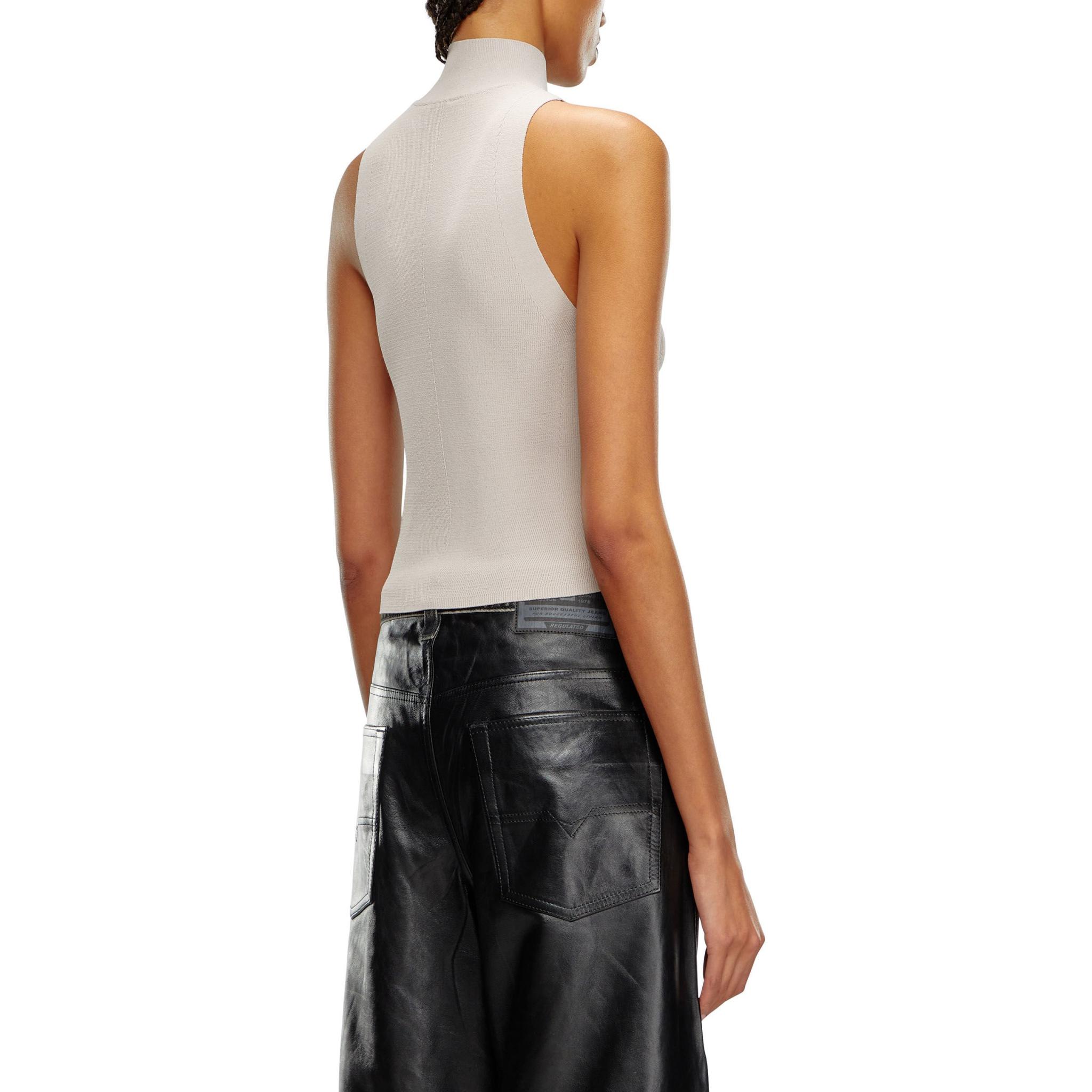 Purchase (W) DIESEL OVAL-D Slim Fit Top de Punto Cuello Alto Mujer Gris con Logo Metálico. A130200DLAX-9CJ