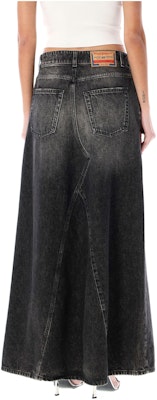 (W) 디젤 SS24 그레이 루즈 핏 지퍼 롱 데님 스커트 하이스트리트 스타일. A131490JGAE02 Lookbook (W) 디젤 SS24 그레이 루즈 핏 지퍼 롱 데님 스커트 하이스트리트 스타일. A131490JGAE02