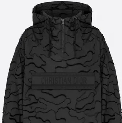 (W) Chaqueta Acolchada con Capucha Camuflaje Negro DIOR. 017C10A2960-X9000 Lookbook (W) Chaqueta Acolchada con Capucha Camuflaje Negro DIOR. 017C10A2960-X9000