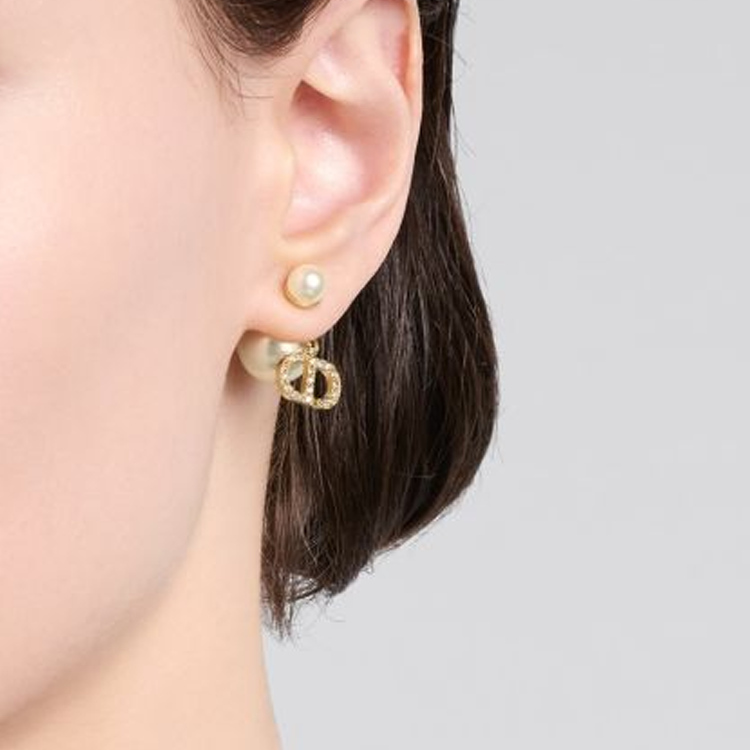 Purchase (Women) DIOR  Gold Logo Engraved Metal Earrings. E3366WOMCY