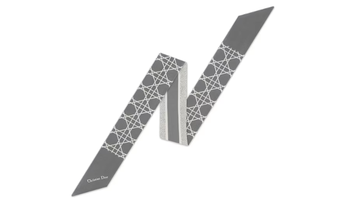 (Women) DIOR  Scarf Grey with Logo Design. 35CAN106I607-C800