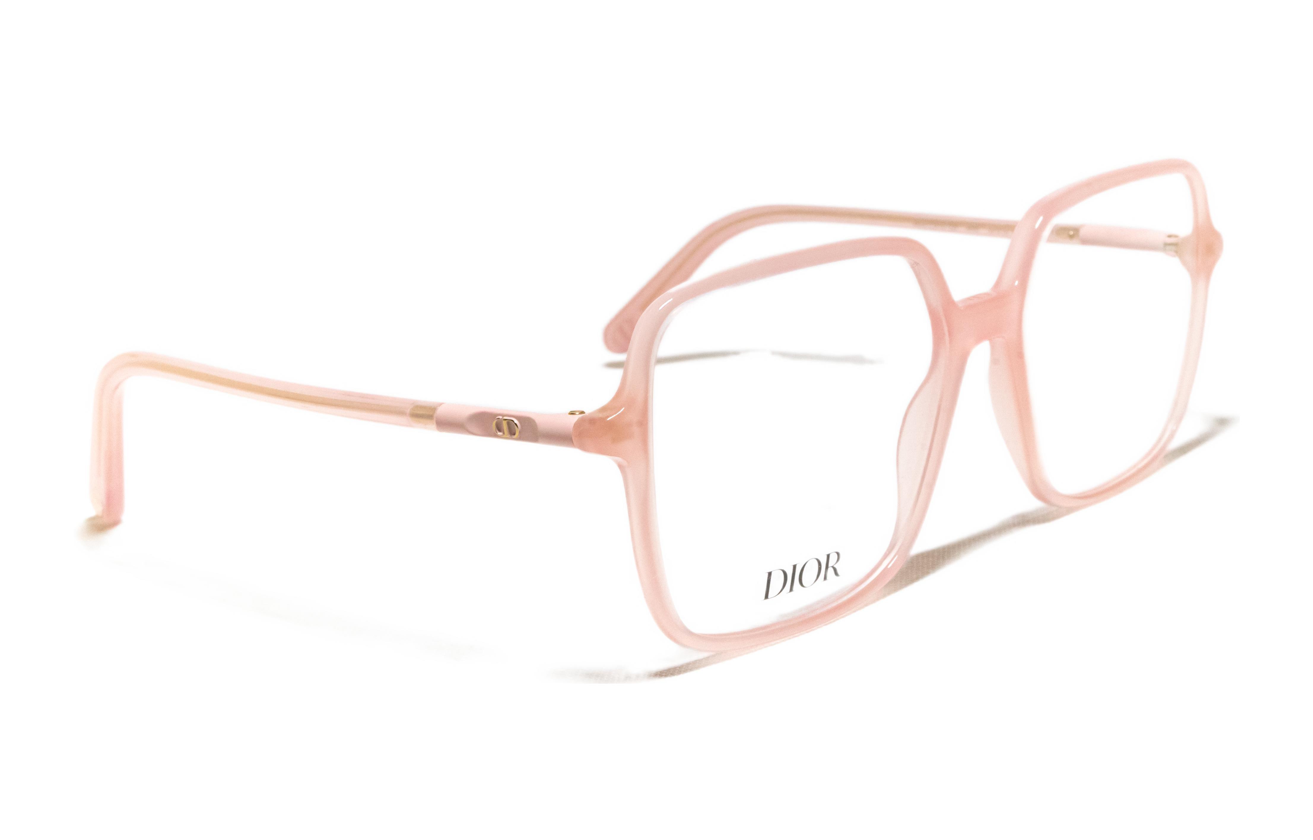 Lookbook (W) DIOR 方形光学眼镜，侧边标志细节设计。 MINICDOS2I-4000