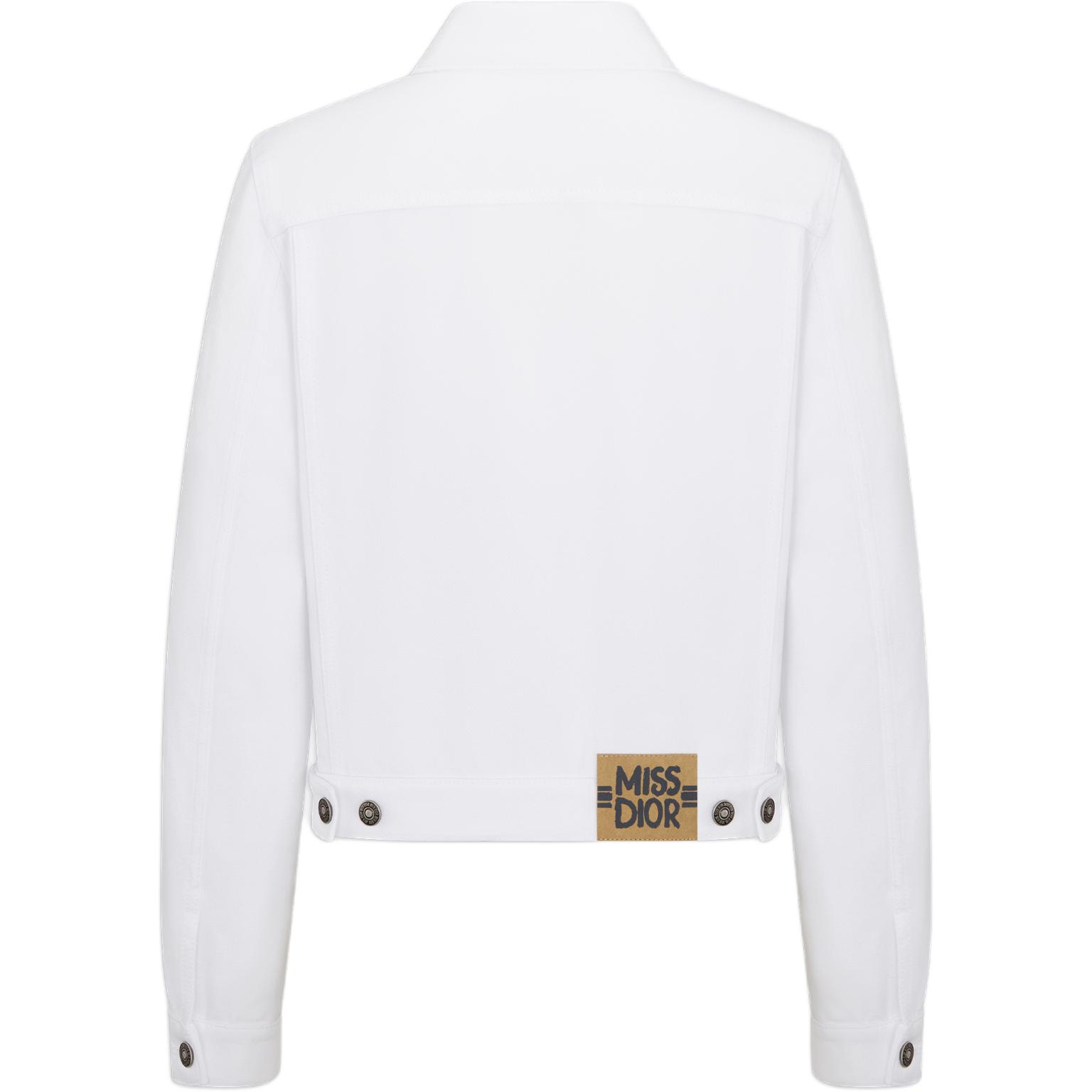 Lookbook (W) 디올 화이트 로고 프린트 싱글 브레스티드 숏 데님 재킷. 452V11A3387-X5803