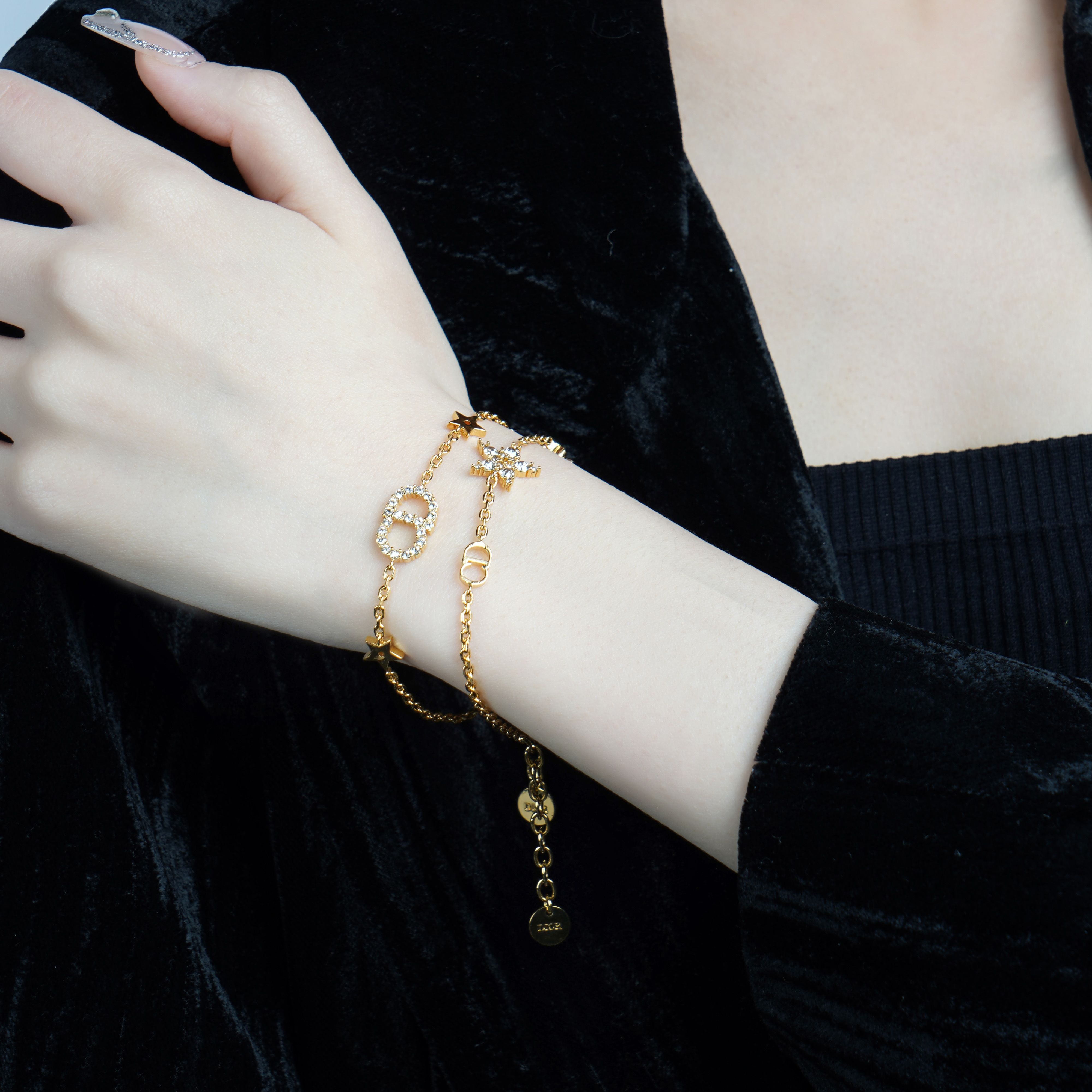 Details for (Women) DIOR Clair D Lune Gold-Plated Bracelet Set Gold Gift Bag Edition B1039CDLCY-D301