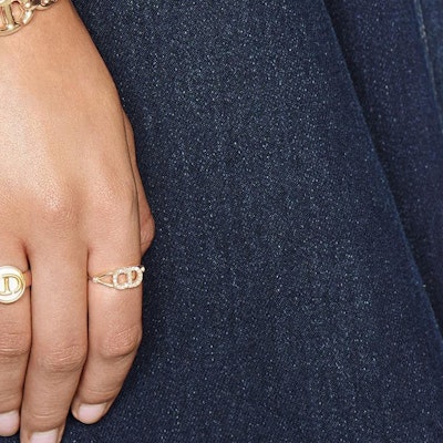 (W) DIOR Clair D Lune白色仿水晶金属戒指女士款 R1137CDLCYD301 Lookbook (W) DIOR Clair D Lune白色仿水晶金属戒指女士款 R1137CDLCYD301