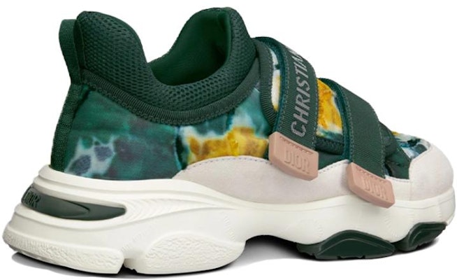 (W) 디올 D-Wander 파인 그린 (Dior D-Wander Pine Green) KCK299CTD_S21H Lookbook (W) 디올 D-Wander 파인 그린 (Dior D-Wander Pine Green) KCK299CTD_S21H