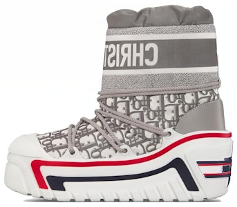 (W) Bota Dior Dioralps 'Gris Roca'. KCI685OSY_S34G Buy (W) Bota Dior Dioralps 'Gris Roca'. KCI685OSY_S34G