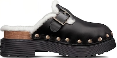 (W) Diorquake カーフスキン リベット サンダル (黒) KCB751VES_S29X Order (W) Diorquake カーフスキン リベット サンダル (黒) KCB751VES_S29X