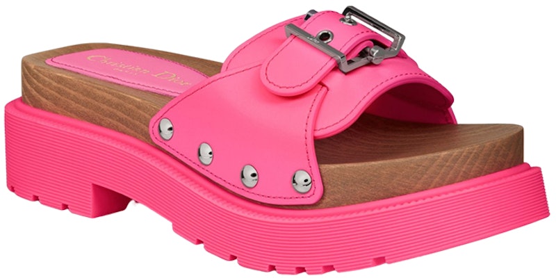 (W) 디올 디올퀘이크 클로그 "핑크 스터드" (Dior Diorquake clog "pink stud") KDQ717VEA_S16F Lookbook (W) 디올 디올퀘이크 클로그 "핑크 스터드" (Dior Diorquake clog "pink stud") KDQ717VEA_S16F