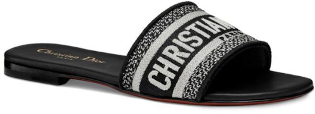 (W) Sandal Dior Dway 'Hitam' KCQ166ERC_S11X Lookbook (W) Sandal Dior Dway 'Hitam' KCQ166ERC_S11X