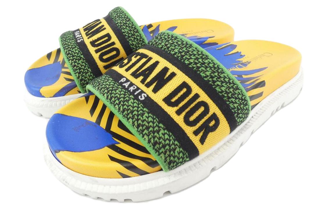 Lookbook (W) 디올 드웨이 슬라이드 "옐로우 자수 로고" (Dior Dway 슬라이드 "옐로우 자수") KCQ550FFE_S28Y