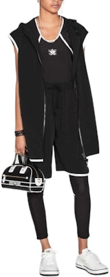 (W) DIOR FW22 Celana Pendek Kasual Hitam dengan Logo dan Tali Serut. 243P48A2260-X9000 Buy (W) DIOR FW22 Celana Pendek Kasual Hitam dengan Logo dan Tali Serut. 243P48A2260-X9000