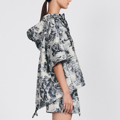 (Women) DIOR FW23 Logo Animal Print Short-Sleeve Hoodie Multicolor. 357C19A2996-X5830 Sizing (Women) DIOR FW23 Logo Animal Print Short-Sleeve Hoodie Multicolor. 357C19A2996-X5830