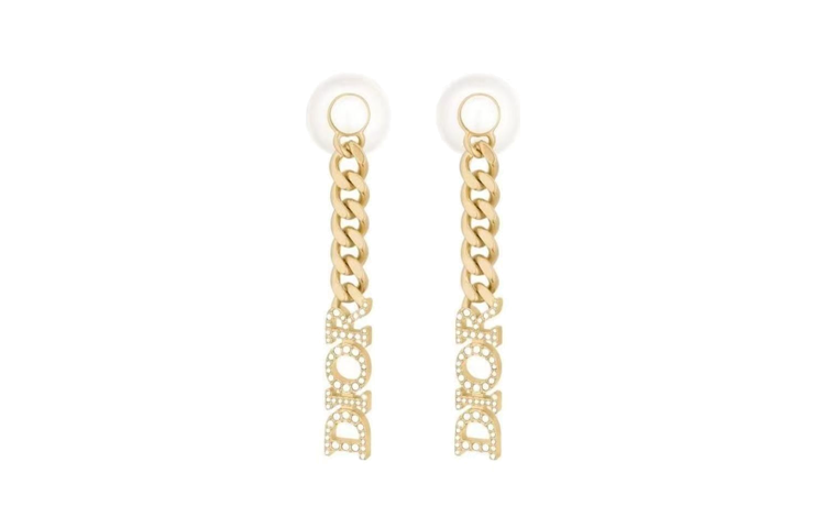 (Women) DIOR Gold Metal Chain Pearl Rhinestone Letter Pendant Earrings for Women. E1723TRICY-D301