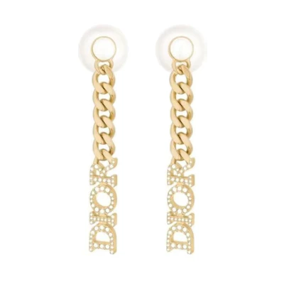 (Women) DIOR Gold Metal Chain Pearl Rhinestone Letter Pendant Earrings for Women. E1723TRICY-D301