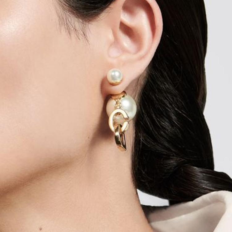 (Women) DIOR Gold Resin & Metal Letter Design  Earrings. E3074WOMRS 圖 5