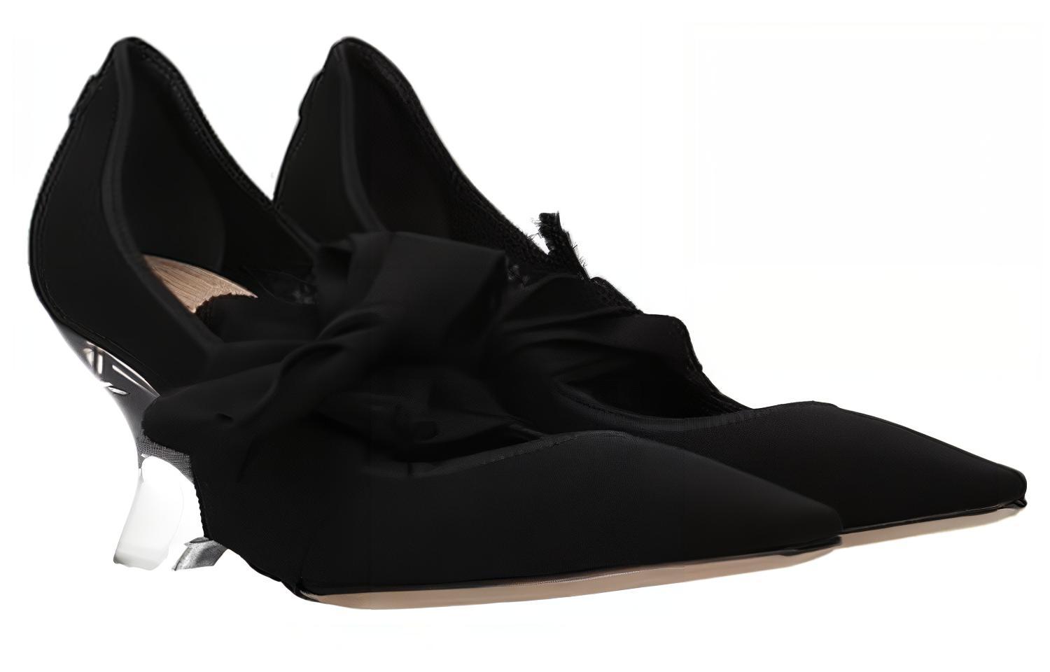 Lookbook (W) Dior Leren Pumps met Puntige Neus ''Elegant Zwart'' KCP500NGG_S900