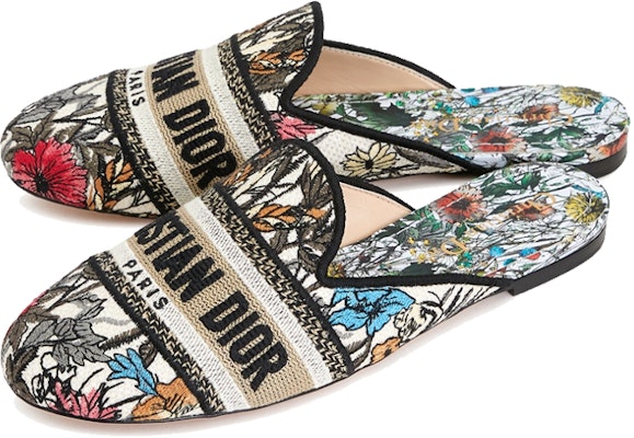 (W) Dior Mule Datar 'Floral Elegan dan Modis' KCB608MLE_89Z Lookbook (W) Dior Mule Datar 'Floral Elegan dan Modis' KCB608MLE_89Z