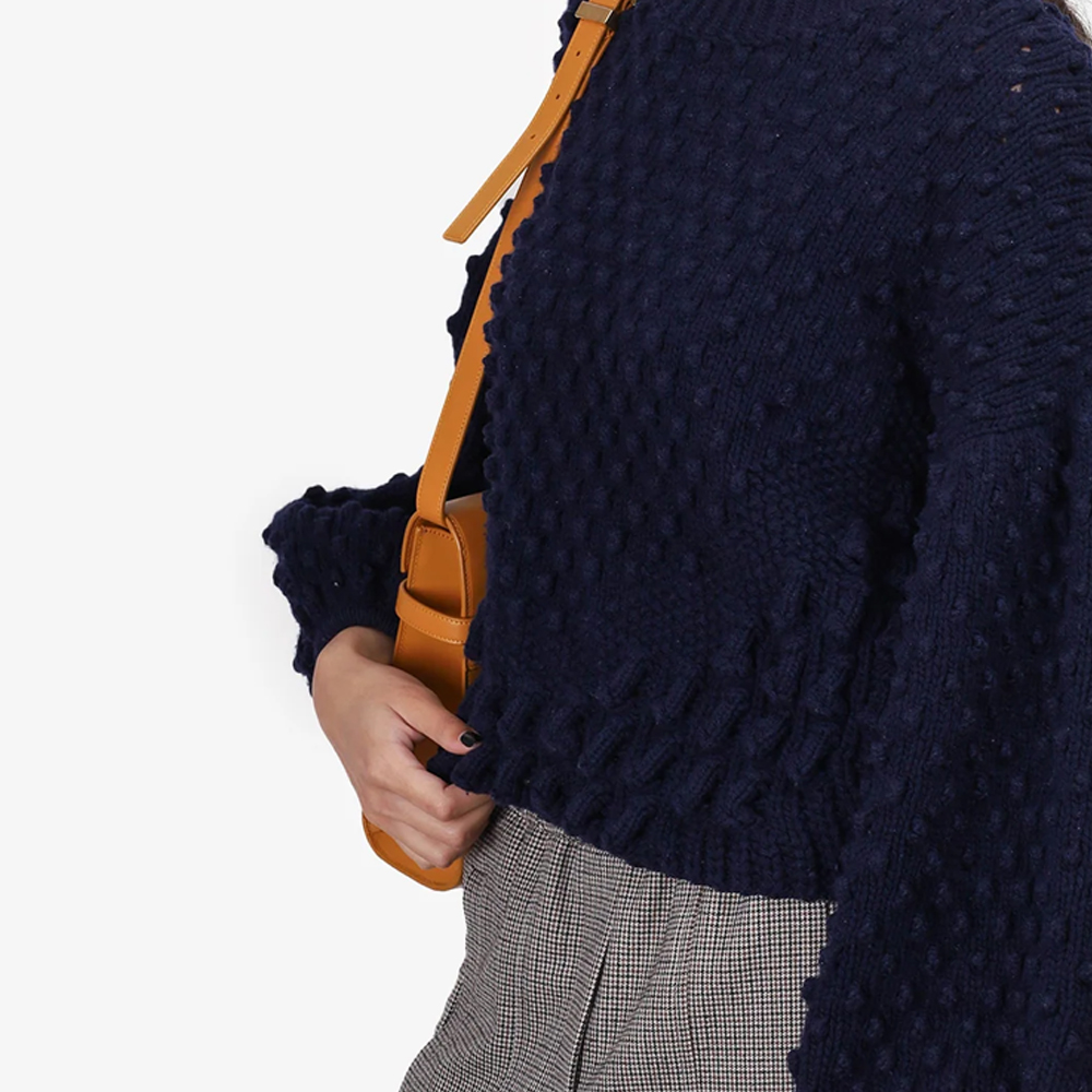 Sizing (W) DIOR Navy Blue Sweater Lengan Panjang Kasual Crewneck. 7H24523AM211-502