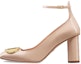 Buy (W) Dior Kasut Tumit Tebal Kaki Empat Kulit Berkilat 'Beige' KCV137VNI_S18U