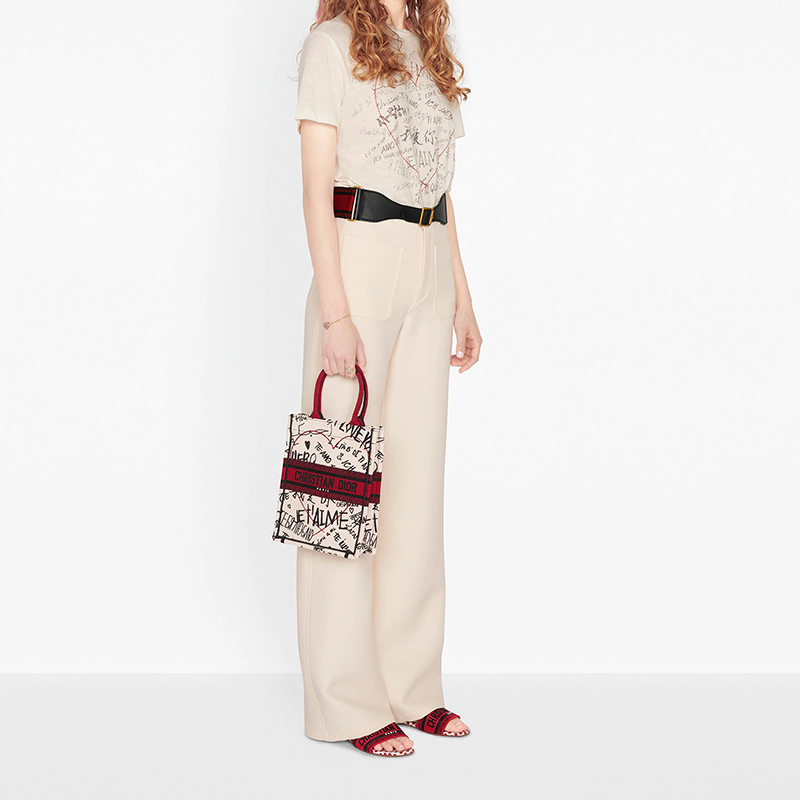 (Women) DIOR Quarter Collection Heart & Letter Graffiti Tee Off-White 053T03AA461-X0200 圖 5